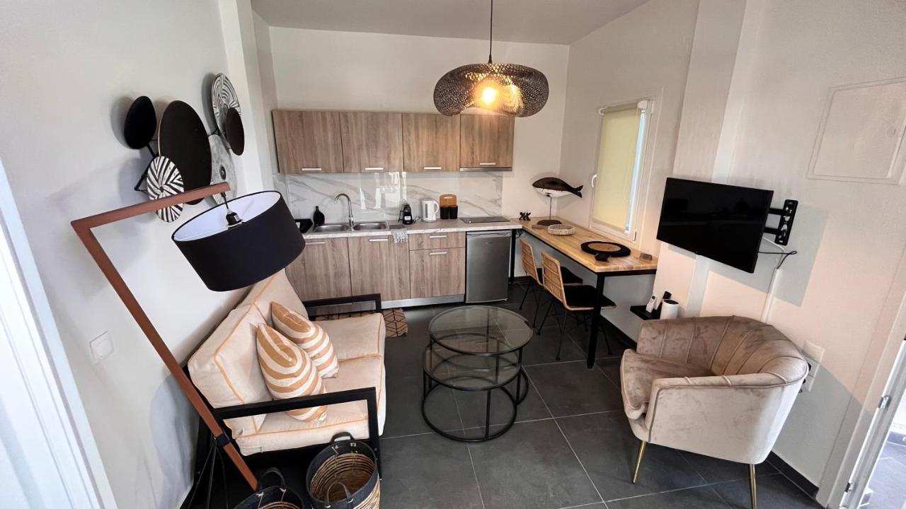 Le Sirene Apartments スキアトスタウン エクステリア 写真